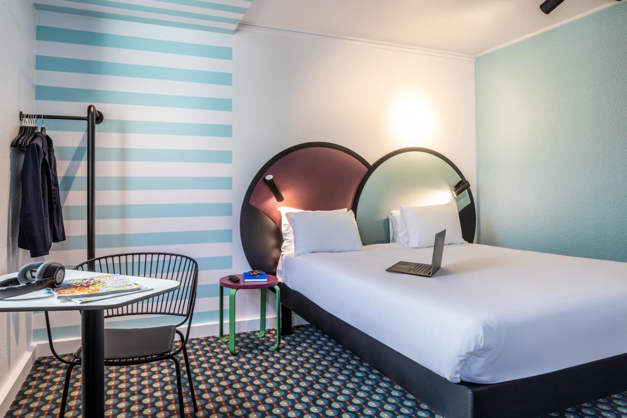 ก็องปานีล ปารีส นอร์ด - แซ็งตวง - เปลเยิล Hotel แซงต์-เดอนี ภายนอก รูปภาพ